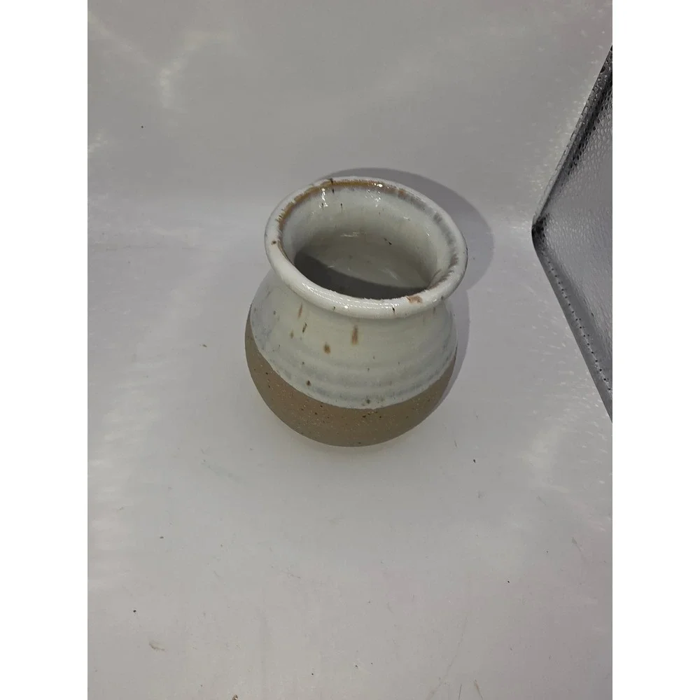 Handmade Studio Pottery Vase Speckled Tan White Glaze Two Tone Stoneware 4 inch